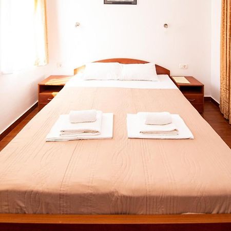 Ipera Apartment Budva Ngoại thất bức ảnh