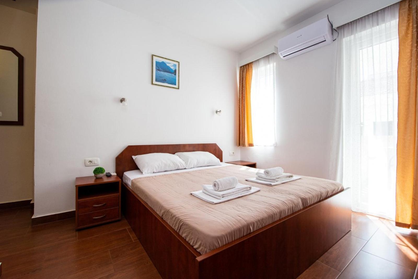 Ipera Apartment Budva Ngoại thất bức ảnh