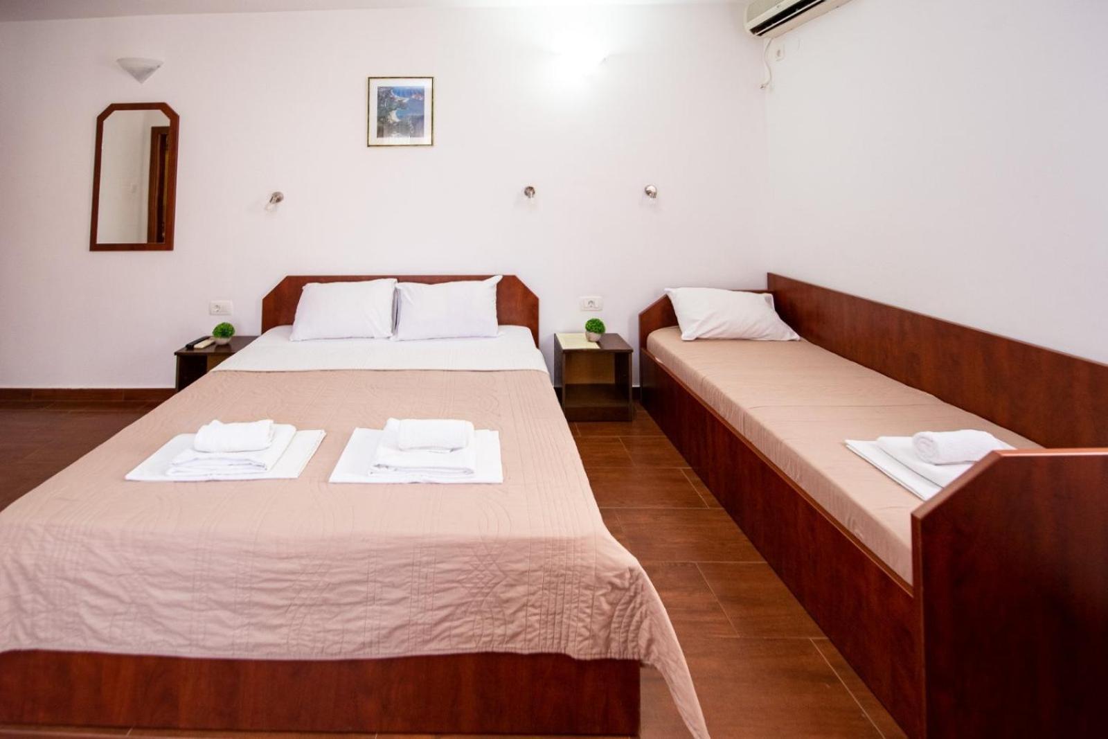 Ipera Apartment Budva Ngoại thất bức ảnh